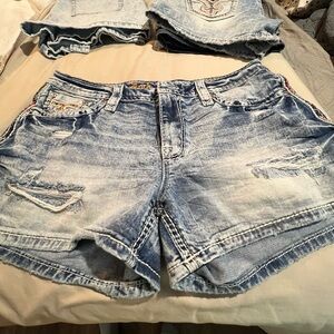 Rock revival distressed short super soft and comfy